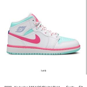 Meet your Posher, Iris